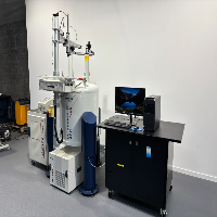 Bruker Ultrashield 400 PLUS NMR image 1